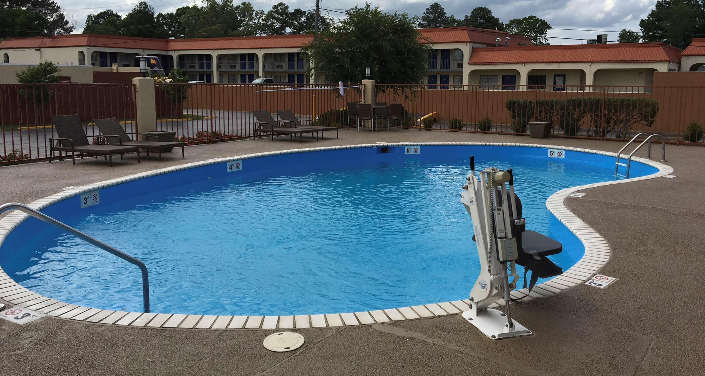 Best Western Airport Inn Pearl Exterior foto
